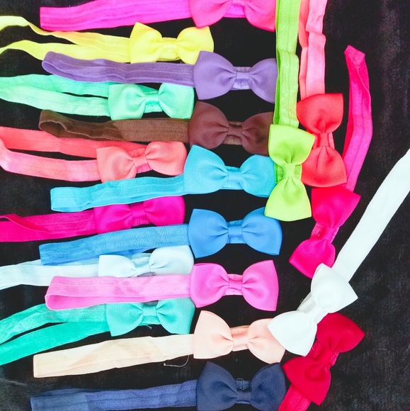 15 Cute Handmade Hairbands & Bows - Picture 3 of 3